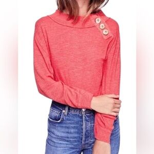 We the Free “Don’t Forget Me” side button Top